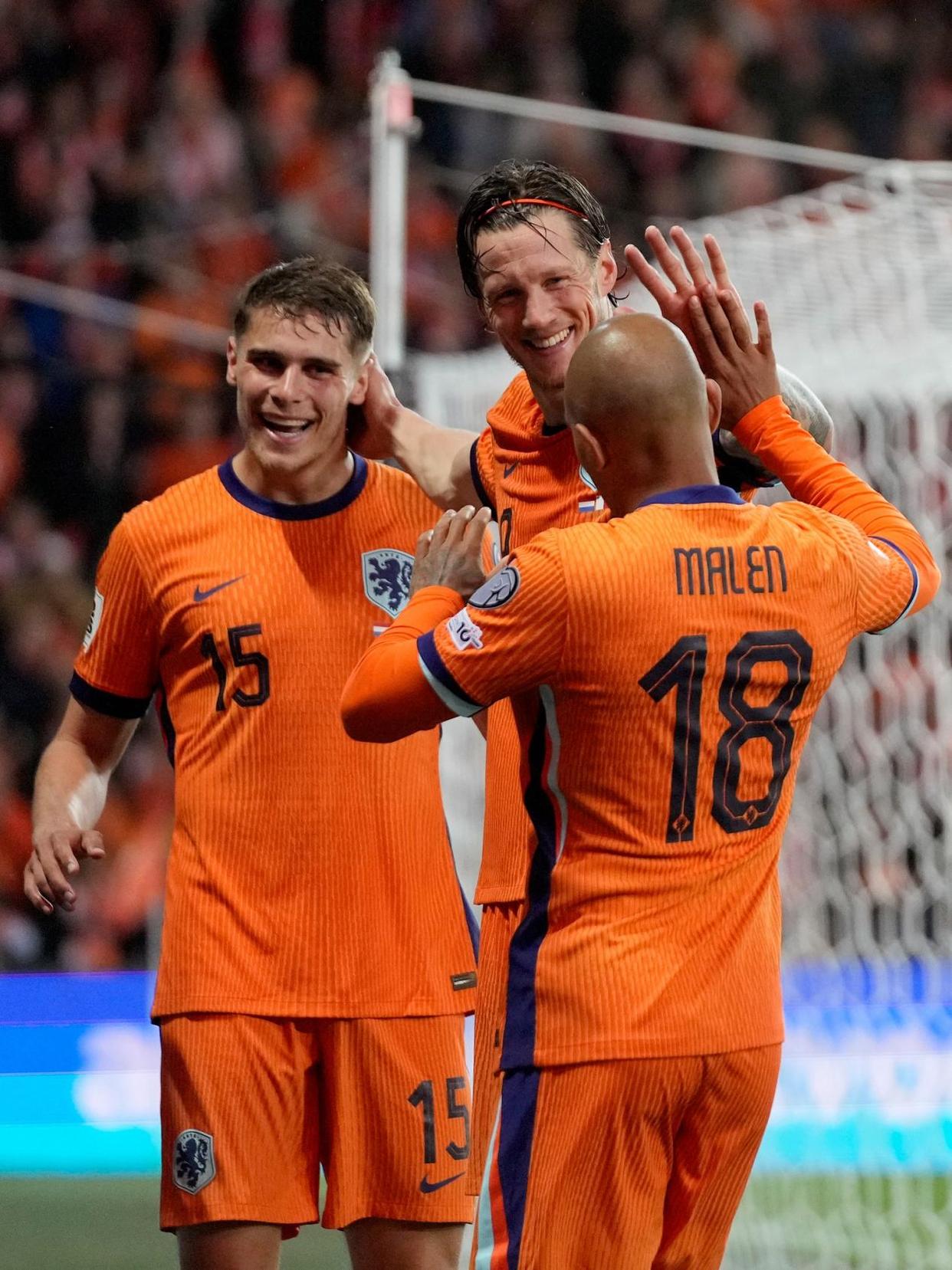 雷竞技在线平台-窗口期洛杉矶快船备战法国杯关键时刻纽约尼克斯备战欧超杯，波尔图围绕德甲回应争议看傻球迷的简单介绍